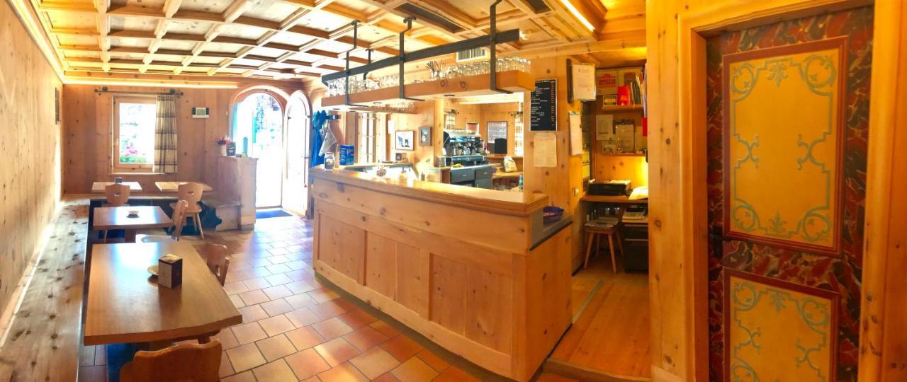 Garni La Casetta Livigno Buitenkant foto